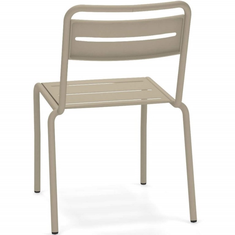 Emu Star stackable armchair